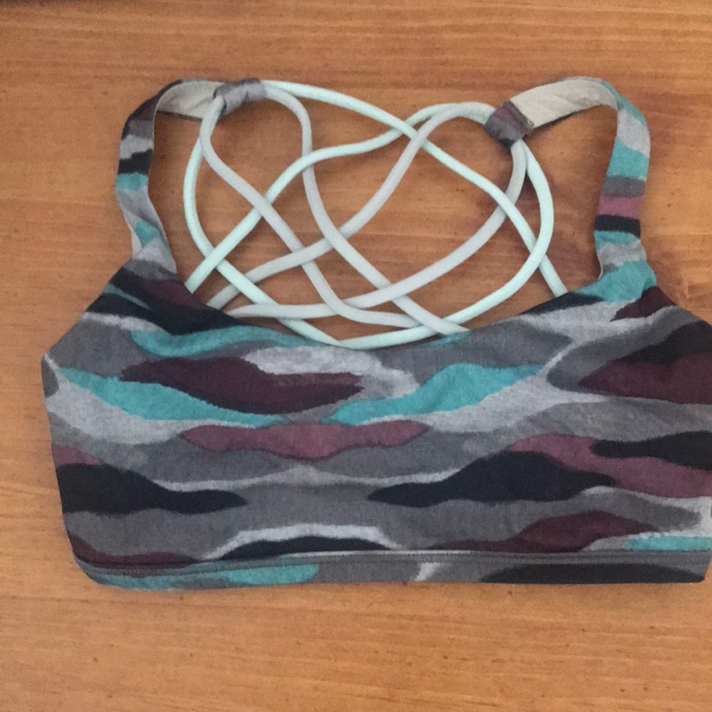 Lululemon born to be free (wild) bra